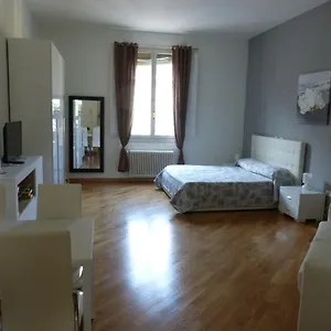  Appartement Residenza Piazza Santo Stefano Italië
